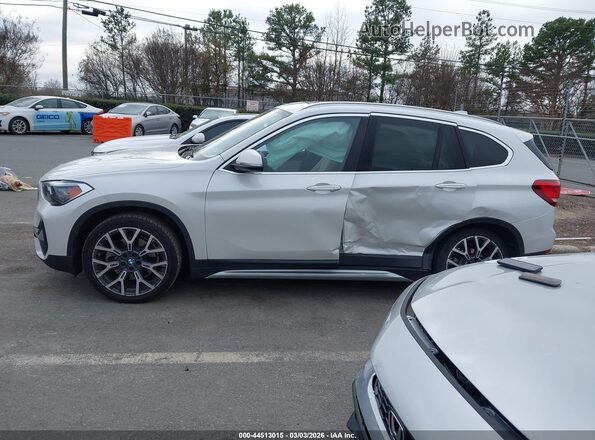 WBXJG7C04M5U36799 2021 BMW X1 White სალონის 360-გრადუსიანი ხედი