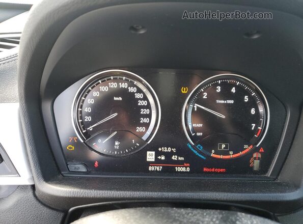 WBXJG9C0XM5S54665 2021 BMW X1 White Вид щитка приладів