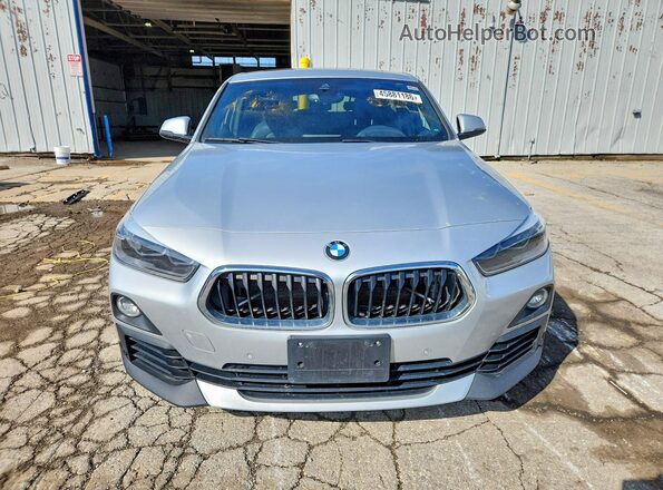WBXYH9C04L5P15675 2020 BMW X2 Silver Widok z przodu
