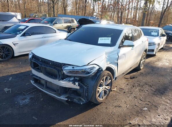 WBXYJ5C35JEF80102 2018 BMW X2 Белый Вид спереди