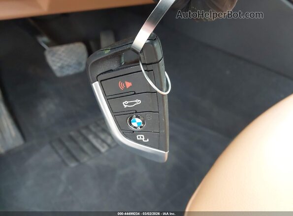 WBY43AW00PFP53264 2023 BMW I4 Green Dashboard view