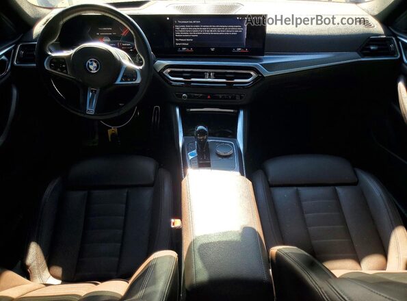 WBY73AW03NFM94487 2022 BMW I4 Two Tone Widok deski rozdzielczej