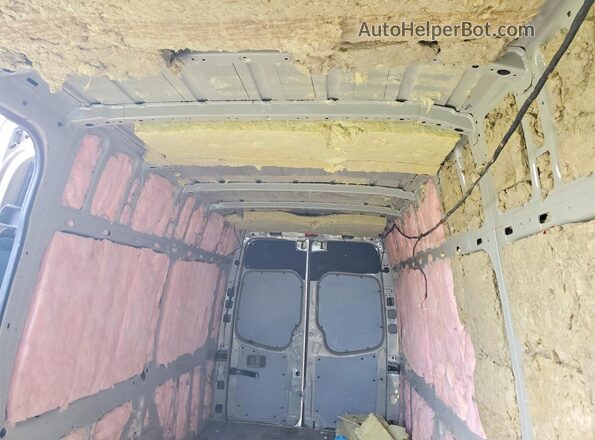 WD3PE8CD2HP525054 2017 MERCEDES-BENZ SPRINTER Gray Widok tylnych siedzeń