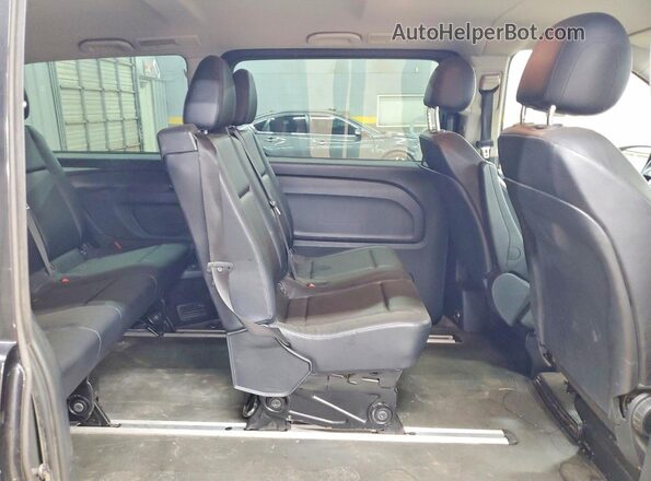 WD4PG2EE4H3266146 2017 MERCEDES-BENZ METRIS Black Vista interior trasera