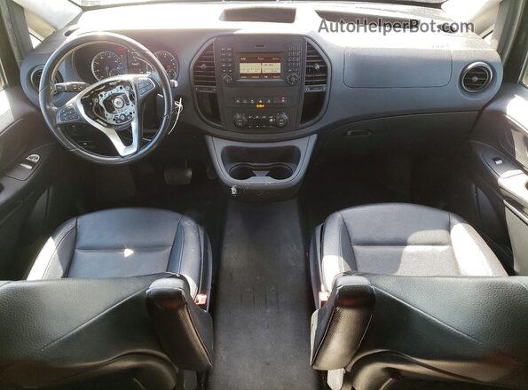 WD4PG2EE8K3514440 2019 MERCEDES-BENZ METRIS Black Вид панелі приладів