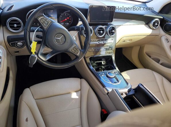 WDC0G4JB0KV117807 2019 MERCEDES-BENZ GLC-CLASS Красный Вид панели приборов