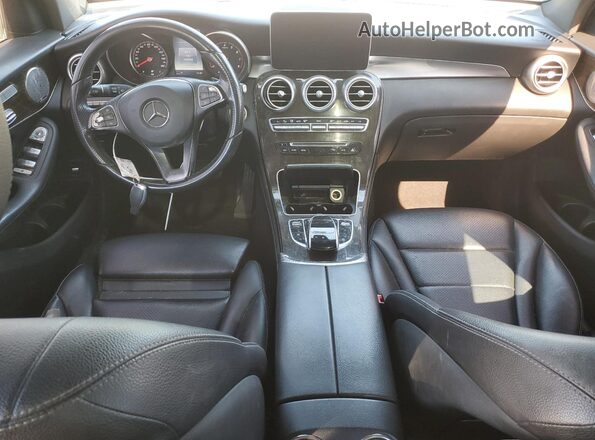 WDC0G4JB1HF124929 2017 MERCEDES-BENZ GLC-CLASS Черный Вид панели приборов