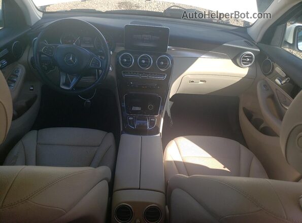 WDC0G4JB3GF083606 2016 MERCEDES-BENZ GLC-CLASS Белый Вид панели приборов