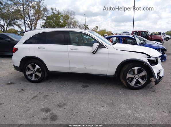 WDC0G4JB3JV078189 2018 MERCEDES-BENZ GLC 300 Белый Панорамный вид салона 360°