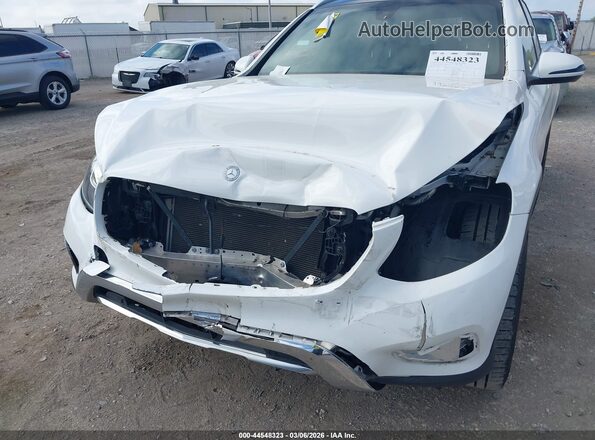 WDC0G4JB5HV002452 2017 MERCEDES-BENZ GLC 300 Белый Вид спереди