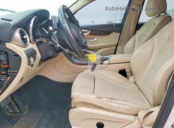 WDC0G4JB7KF543214 2019 MERCEDES-BENZ GLC-CLASS White Front interior view