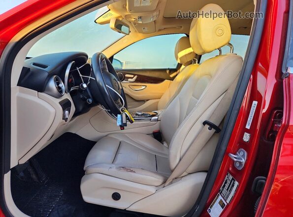 WDC0G4JB7KF591649 2019 MERCEDES-BENZ GLC-CLASS Red წინა სალონის ხედი