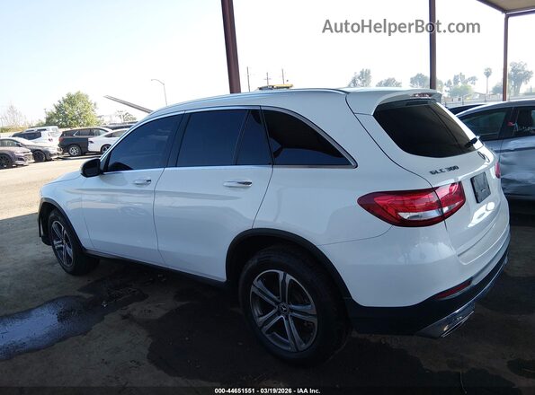 WDC0G4KB4KV144555 2019 MERCEDES-BENZ GLC 300 Белый Панорамный вид салона 360°