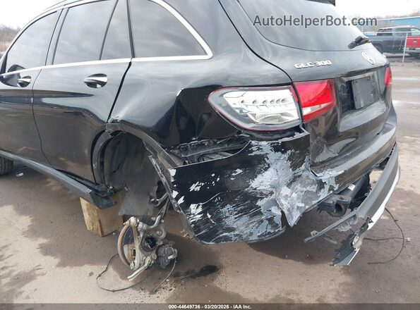 WDC0G4KB5HF142784 2017 MERCEDES-BENZ GLC 300 Black 