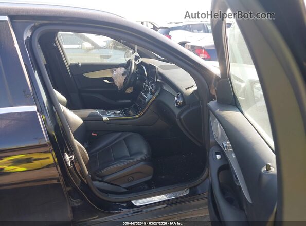 WDC0G4KB7HF135836 2017 MERCEDES-BENZ GLC 300 Black Widok wnętrza z przodu