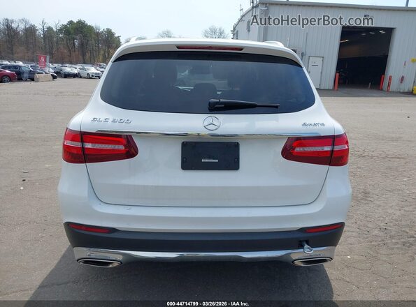 WDC0G4KB7KV126969 2019 MERCEDES-BENZ GLC 300 White 
