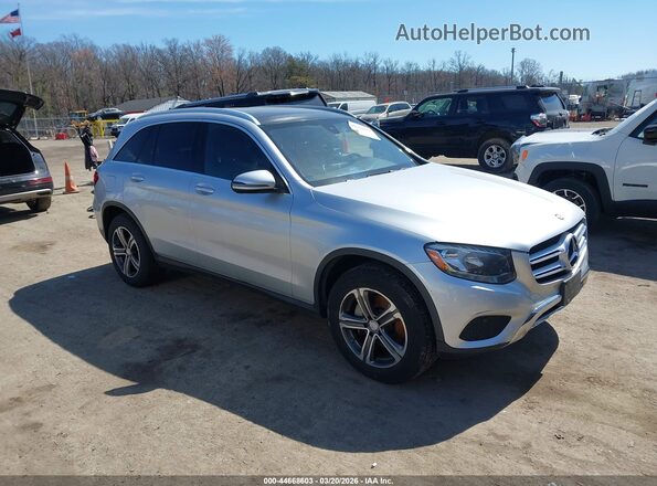 WDC0G4KB8HF123498 2017 MERCEDES-BENZ GLC 300 Серебряный Передняя правая четверть