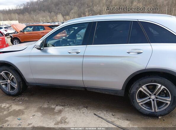 WDC0G4KB8HF155416 2017 MERCEDES-BENZ GLC 300 Серебряный Панорамный вид салона 360°