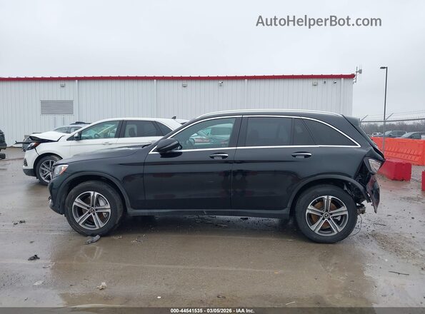 WDC0G4KB9JV022840 2018 MERCEDES-BENZ GLC 300 Черный Панорамный вид салона 360°