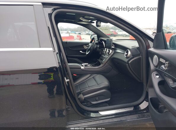 WDC0G4KB9JV022840 2018 MERCEDES-BENZ GLC 300 Черный Вид салона спереди