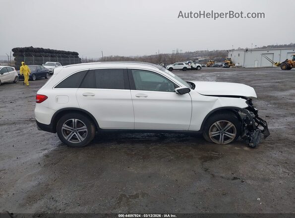 WDC0G4KBXKV153082 2019 MERCEDES-BENZ GLC 300 Белый Вид задней части салона