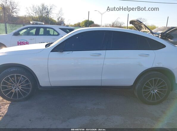 WDC0J4KB2KF663972 2019 MERCEDES-BENZ GLC 300 COUPE Белый Вид задней части салона