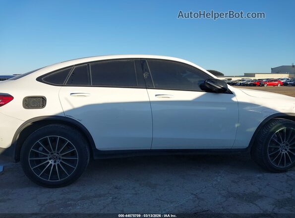 WDC0J4KB2KF663972 2019 MERCEDES-BENZ GLC 300 COUPE Белый Вид щитка приборов