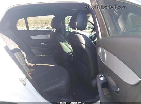 WDC0J4KB4KF588689 2019 MERCEDES-BENZ GLC 300 COUPE Белый Вид наклейки с VIN-кодом