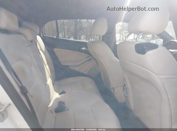 WDCTG4EB0GJ207187 2016 MERCEDES-BENZ GLA 250 White Вид наклейки з VIN-кодом