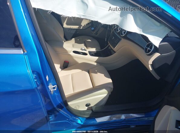 WDCTG4EB0HJ339917 2017 MERCEDES-BENZ GLA 250 Blue წინა სალონის ხედი