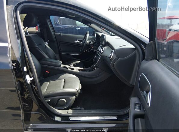 WDCTG4EB3GJ227403 2016 MERCEDES-BENZ GLA 250 Black Widok wnętrza z przodu
