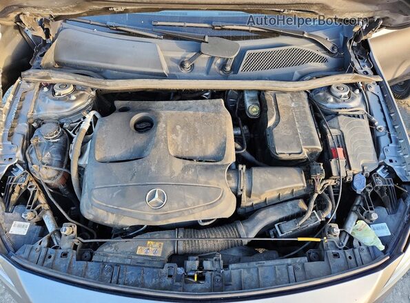 WDCTG4EB3KJ637028 2019 MERCEDES-BENZ GLA Gray Սալոնի հետևի տեսք