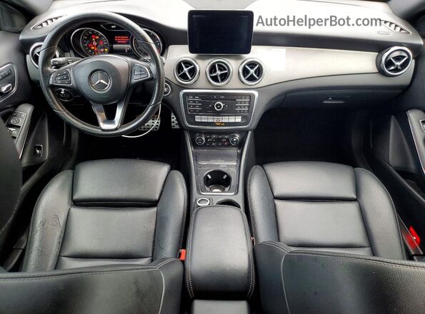 WDCTG4EB4JJ383408 2018 MERCEDES-BENZ GLA-CLASS Black Instrument cluster view