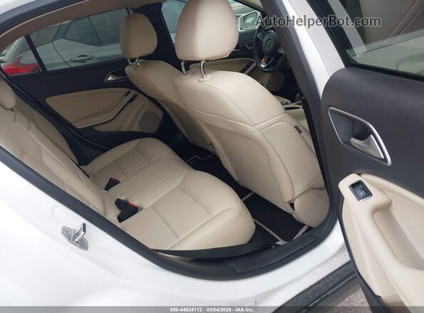 WDCTG4EB4LU023623 2020 MERCEDES-BENZ GLA 250 Cream Widok naklejki z numerem VIN