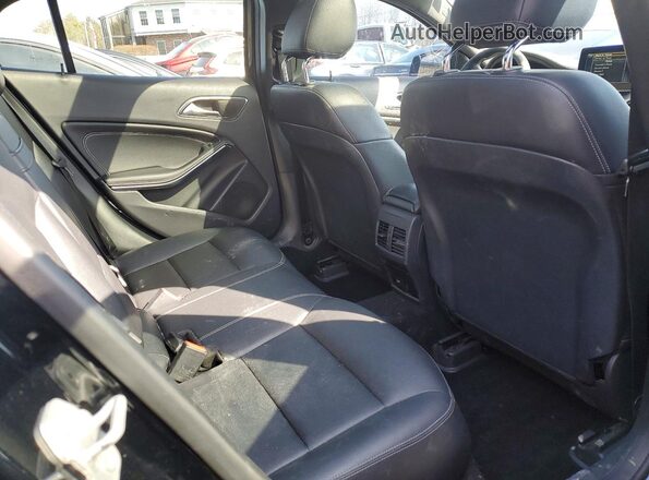 WDCTG4EB6HJ325049 2017 MERCEDES-BENZ GLA Black Вид задньої частини салону
