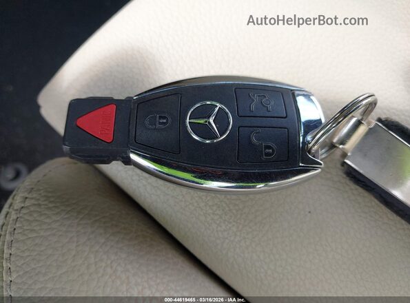 WDCTG4EB7GJ202407 2016 MERCEDES-BENZ GLA 250 White Вид панелі приладів