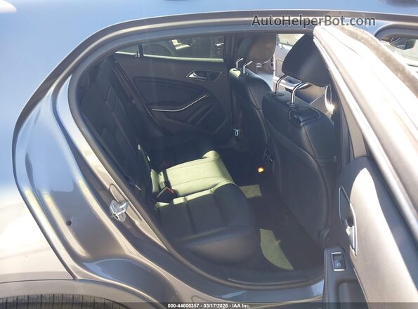 WDCTG4EB9GJ220617 2016 MERCEDES-BENZ GLA 250 Silver Vista de la etiqueta del VIN