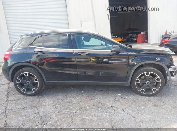 WDCTG4EB9JJ505938 2018 MERCEDES-BENZ GLA 250 Black Widok wnętrza z tyłu