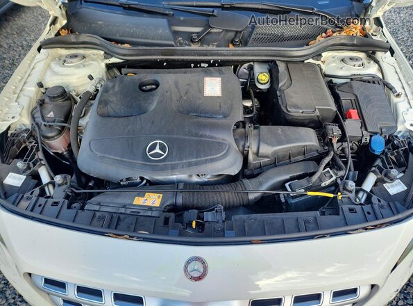 WDCTG4EBXJJ371389 2018 MERCEDES-BENZ GLA White Widok komory silnika