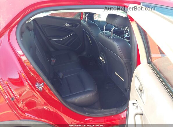 WDCTG4EBXKJ553949 2019 MERCEDES-BENZ GLA 250 Red Вид наклейки з VIN-кодом