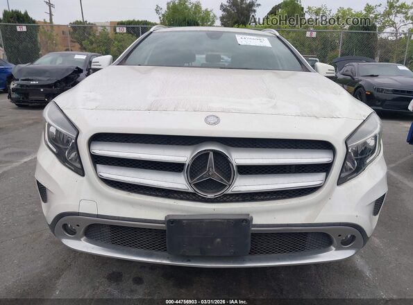 WDCTG4GB4GJ224720 2016 MERCEDES-BENZ GLA 250 White Widok zestawu wskaźników