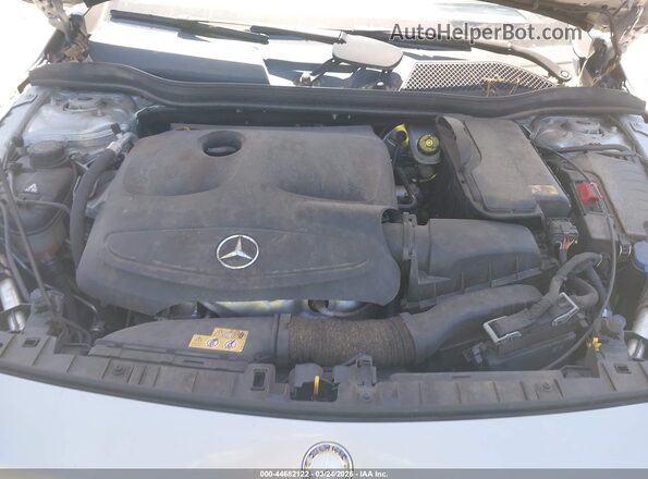 WDCTG4GB5GJ198564 2016 MERCEDES-BENZ GLA 250 Серебряный Вид сзади