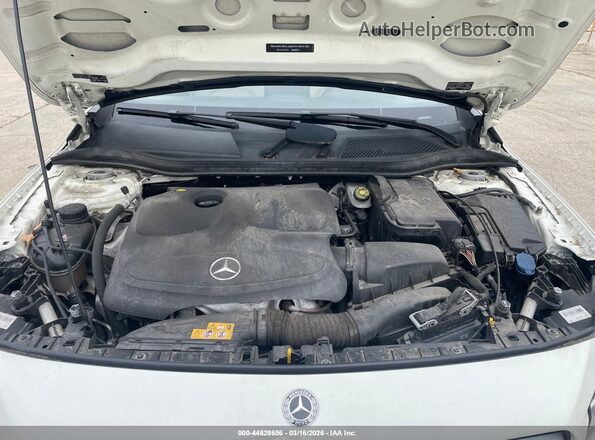 WDCTG4GB6JJ423372 2018 MERCEDES-BENZ GLA 250 Белый Вид подкапотного пространства