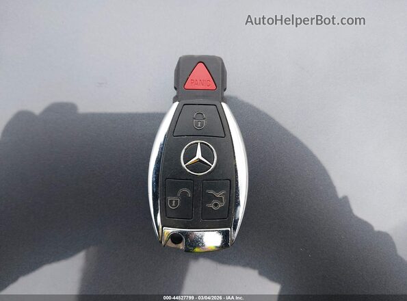WDCTG4GB9HJ338357 2017 MERCEDES-BENZ GLA 250 Черный Вид панели приборов