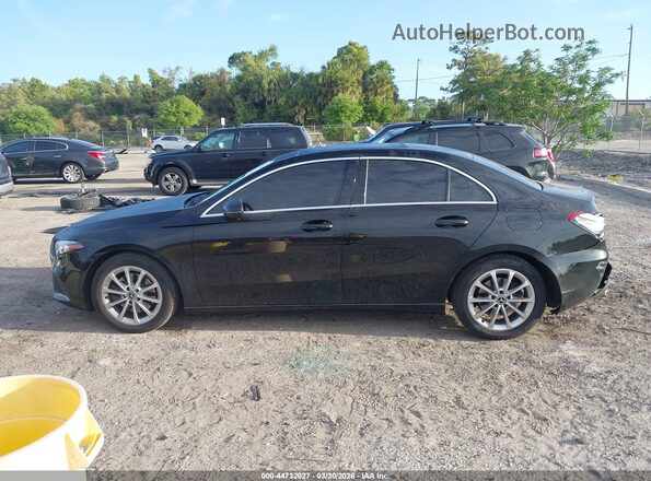 WDD3G4EB0KW018739 2019 MERCEDES-BENZ A 220 Black Vista interior de 360 grados