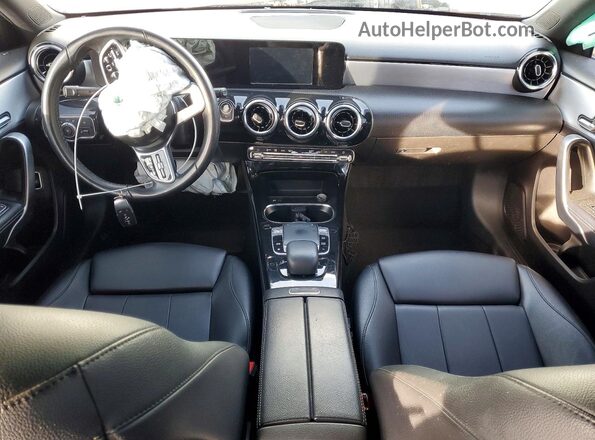 WDD3G4EB0KW020779 2019 MERCEDES-BENZ A White Vista del salpicadero