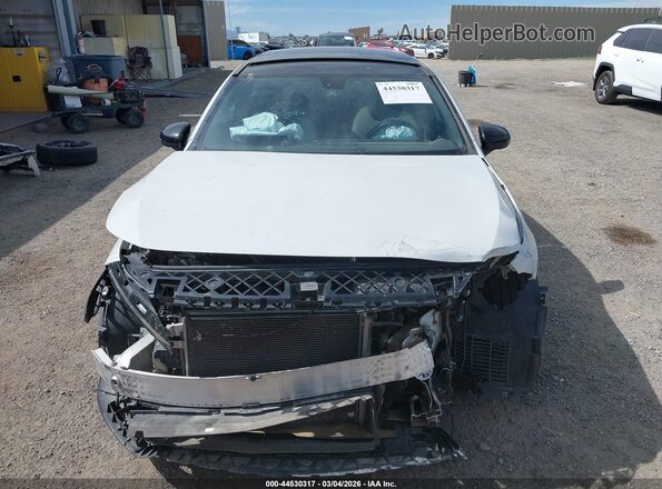 WDD3G4EB3KW022316 2019 MERCEDES-BENZ A 220 White Rear interior view
