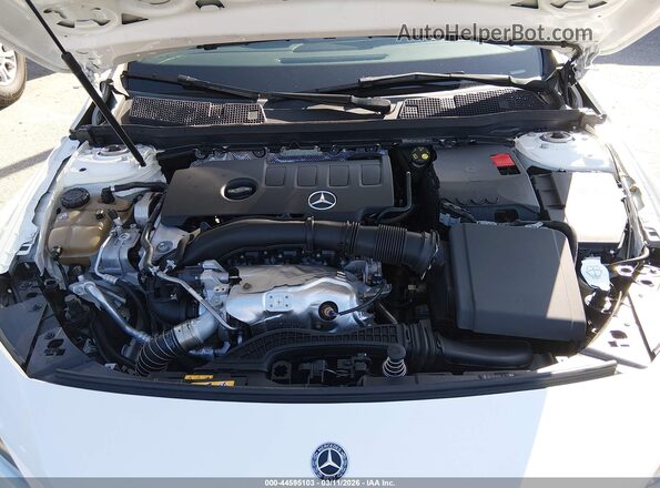 WDD3G4EB5KW033009 2019 MERCEDES-BENZ A 220 White Rear view