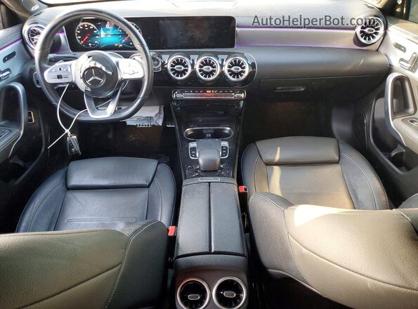 WDD3G4EB6KW002397 2019 MERCEDES-BENZ A Gray Widok deski rozdzielczej