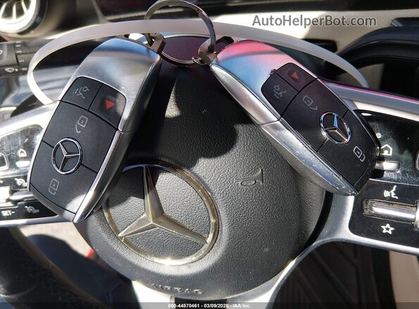 WDD3G4EB7KW026613 2019 MERCEDES-BENZ A 220 Красный Вид панели приборов
